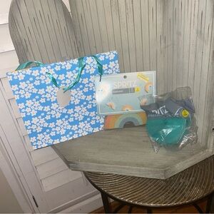 NWT Party Supplies- Teal Streamer, Felt Rainbow Streamer & Gift Bag